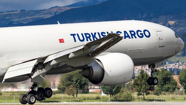 TC-LJN::Turkish Airlines